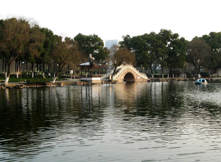 甯波月湖公園