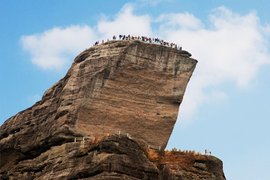 龍川霍山