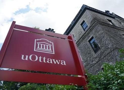 加拿大渥太華大學
