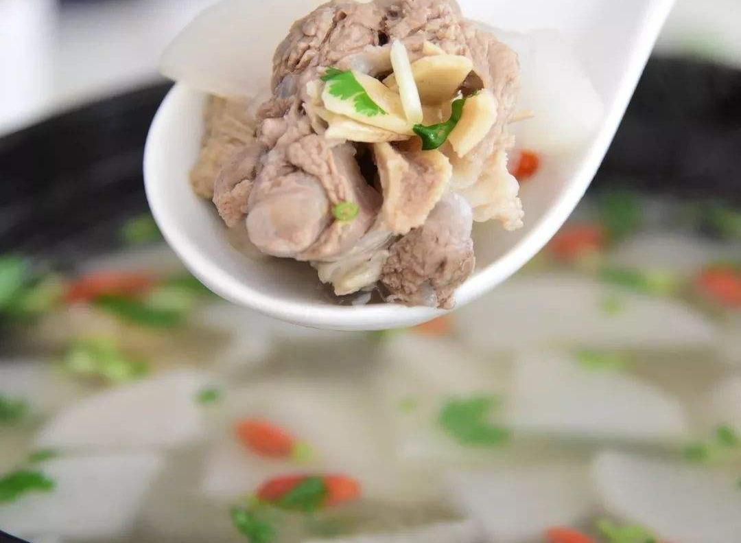 清炖羊肉湯