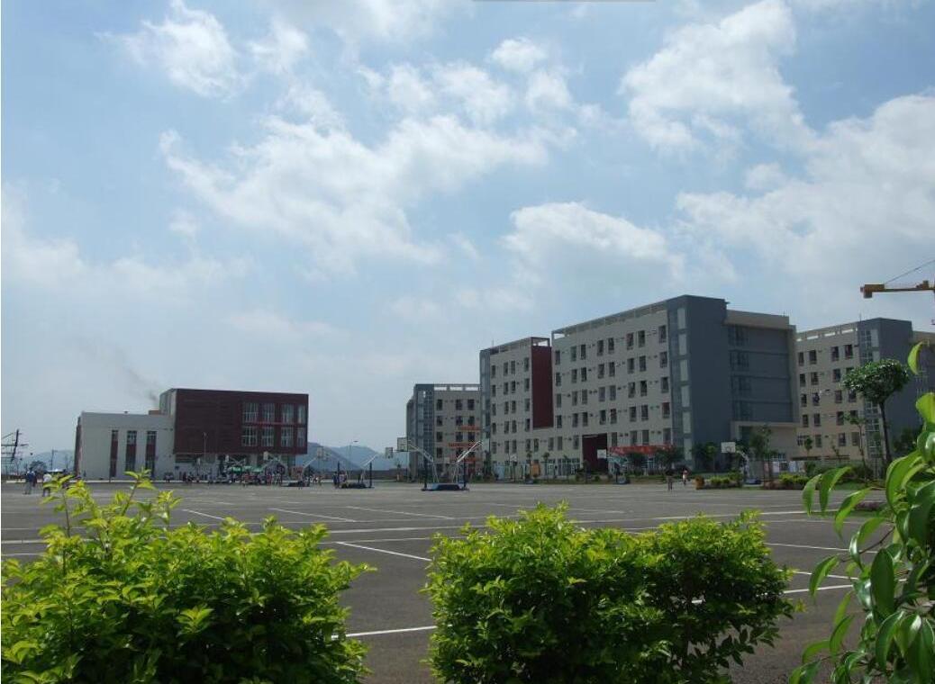广西工业大学