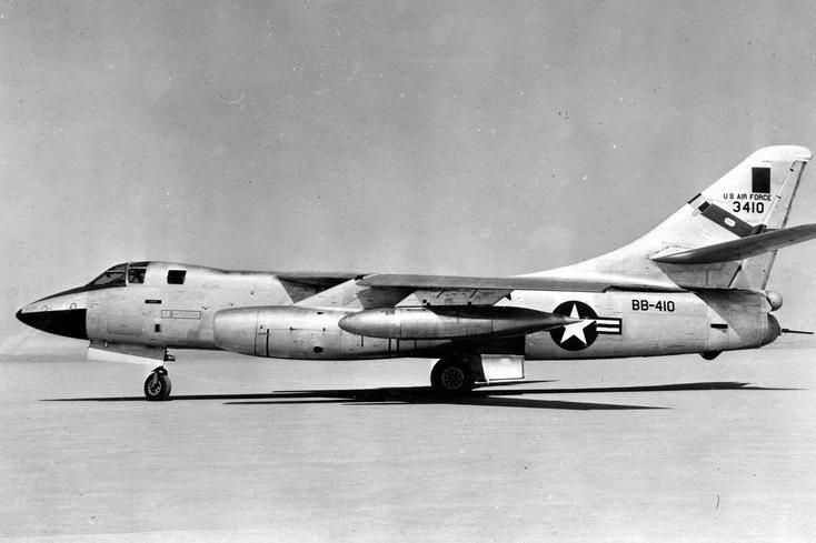 道格拉斯B-66“毀滅者”轟炸機