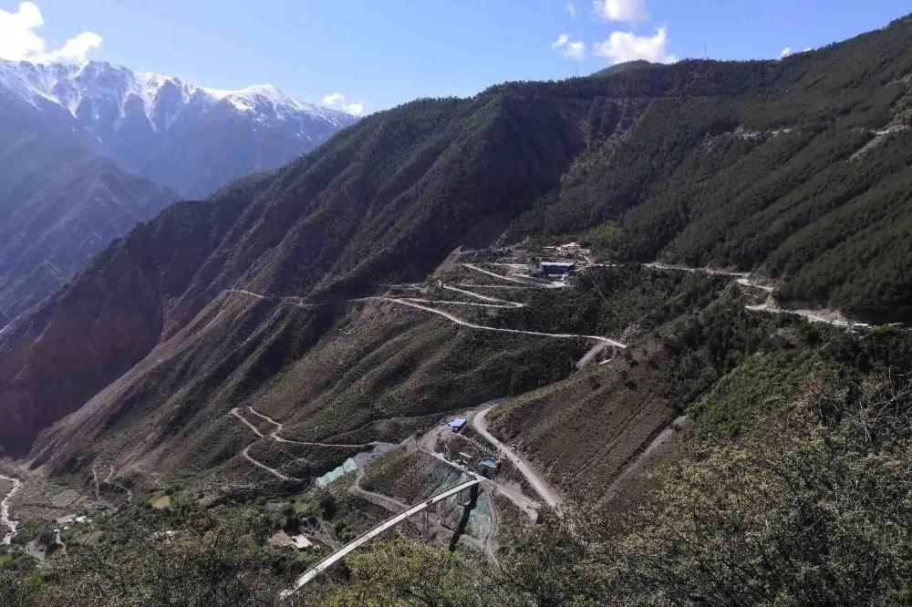 滇藏公路